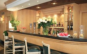 โรงแรมสตาร์เวสปูคชิ